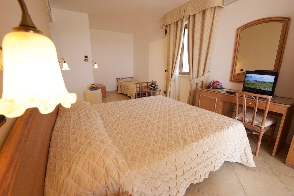 Hotel Portonuovo Vieste Dış mekan fotoğraf