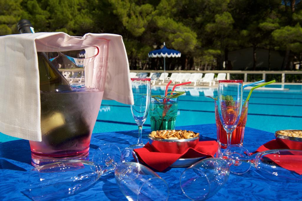 Hotel Portonuovo Vieste Oda fotoğraf