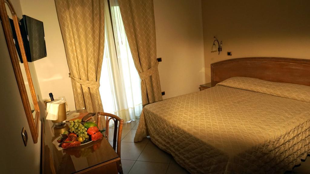 Hotel Portonuovo Vieste Dış mekan fotoğraf